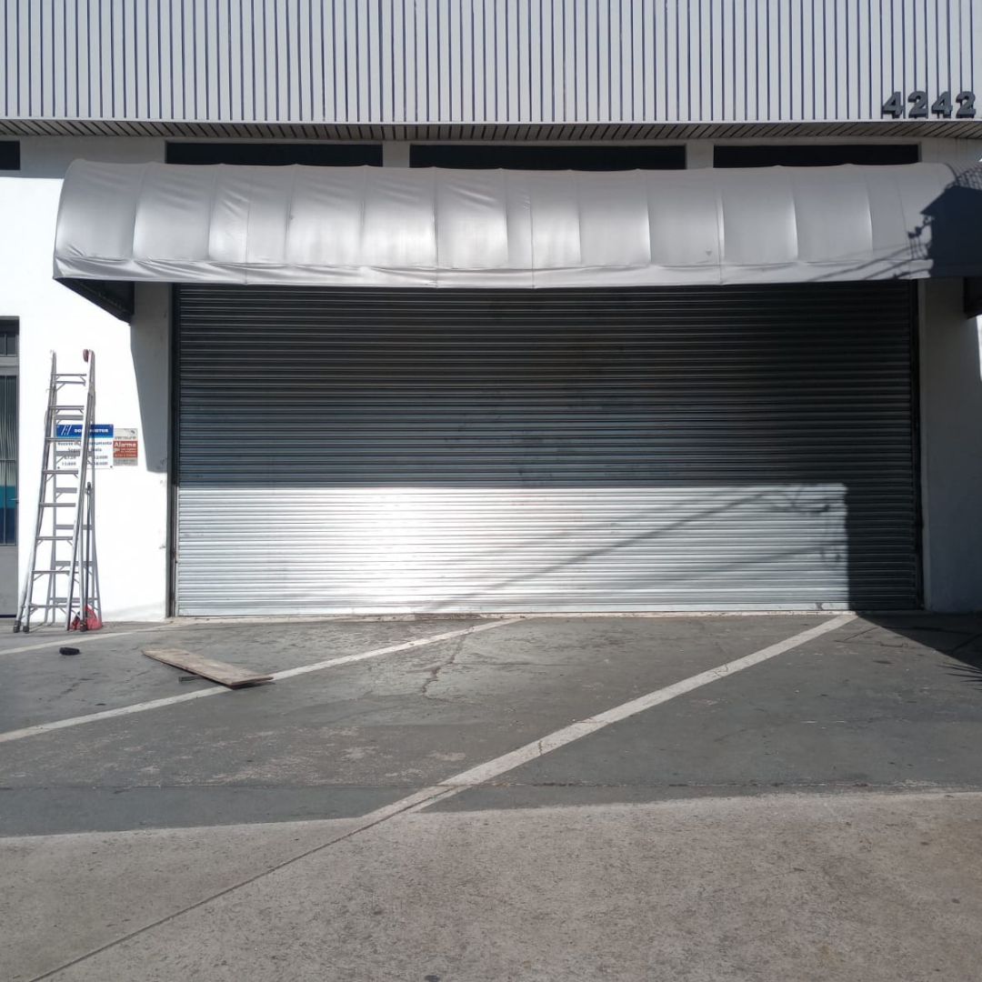 Portas de Aço na Vila Baruel | Fabricação, Instalação e Manutenção