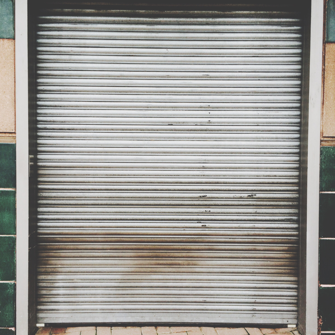 Portas de Enrolar no Alto da Lapa | Automáticas, Manuais e Sob Medida