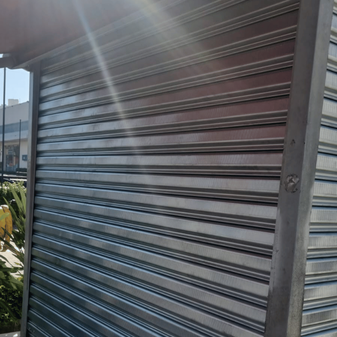 Portas de Aço no Jaçanã | Fabricação Sob Medida, Automação e Manutenção Profissional