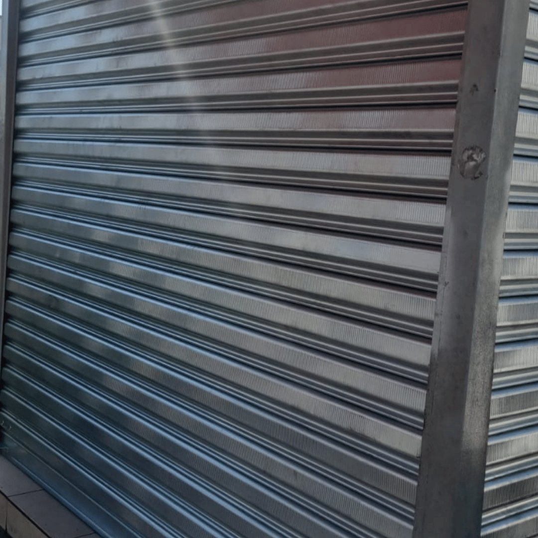 Portas de Enrolar no Jaçanã | Automáticas, Manuais e Sob Medida
