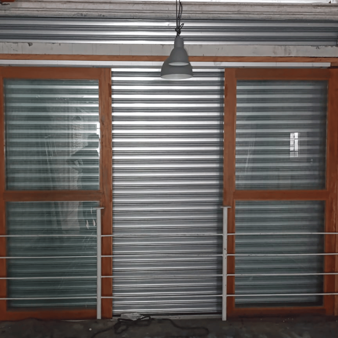 Portas de Enrolar no Jardim Guapira | Automáticas, Manuais e Sob Medida