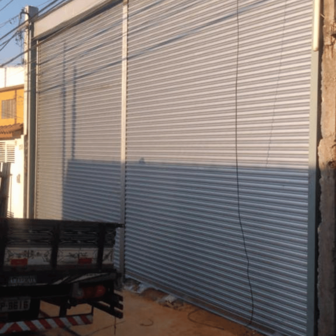 Portas de Enrolar Jardim Tremembé | Automáticas, Instalação e Manutenção 35+ Anos